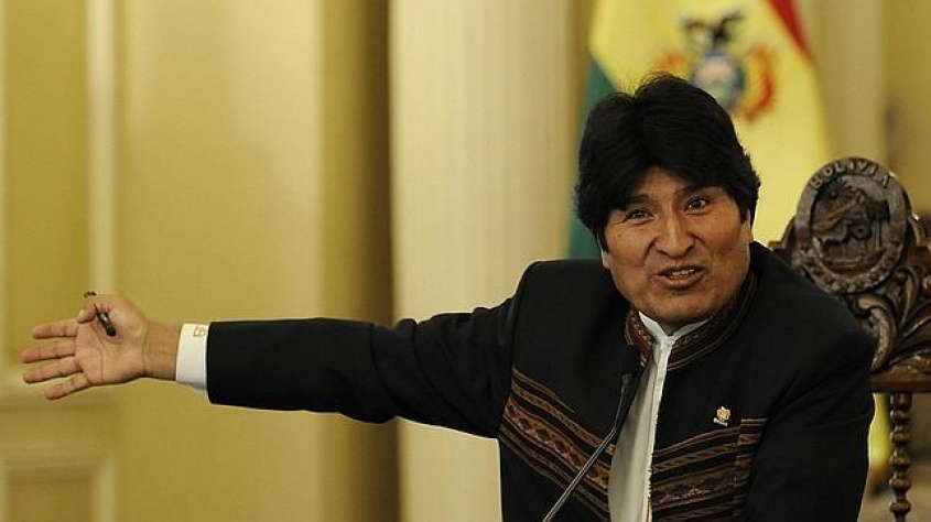 Voy hacia allá parece decir el mandatario