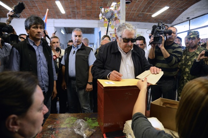 Unidos venceremos