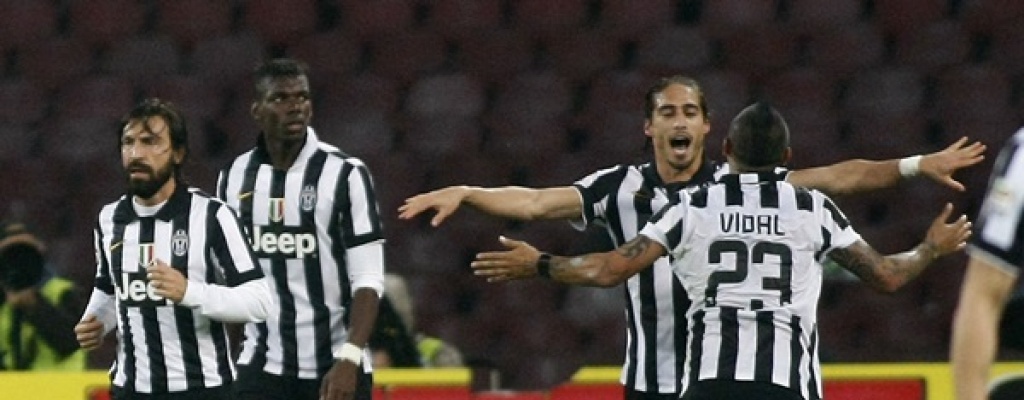 C�ceres anot� y Juventus sigue l�der tras victoria ante Napoli