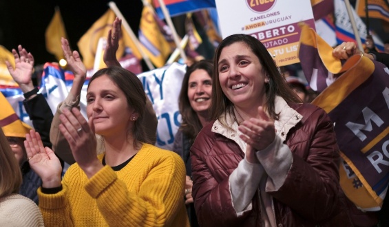 Reestructuraci�n de Deudas: Cabildo Abierto ya super� las 10 mil firmas