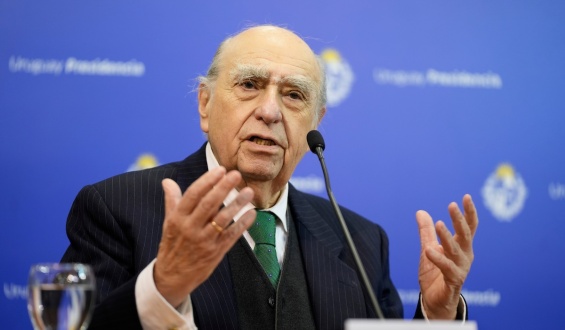 Sanguinetti en contra de los posibles plebiscitos: "La Constituci�n no es un chicle"