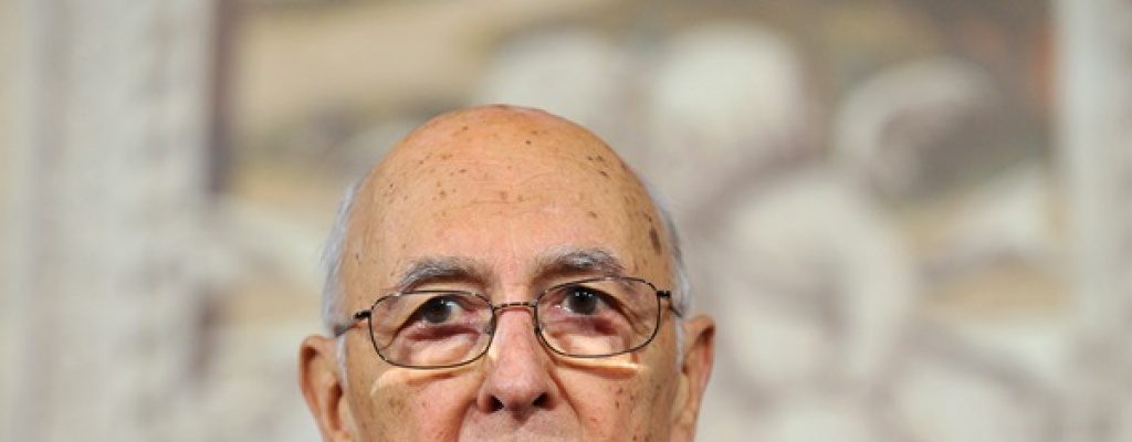 Dimite el presidente italiano Giorgio Napolitano