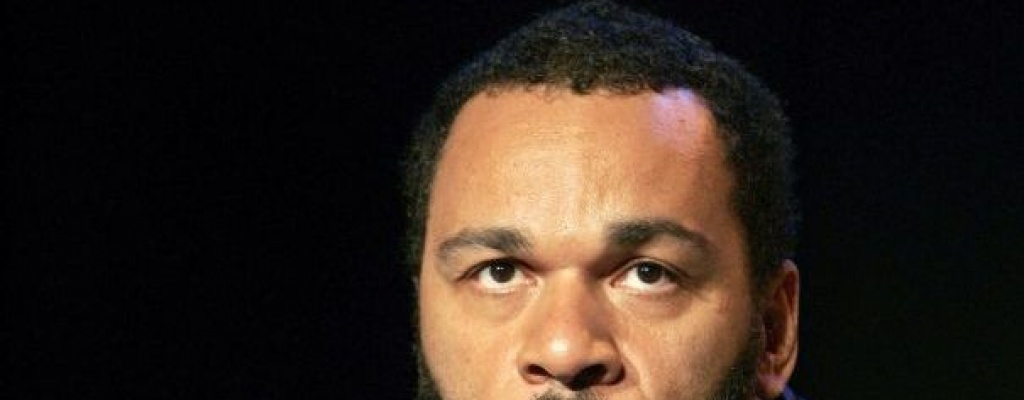 Detienen a humorista franc�s por apolog�a del terrorismo