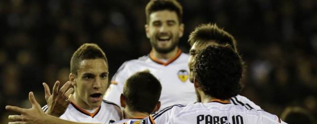 Valencia venci� a Almer�a y se coloca tercero en la Liga Espa�ola