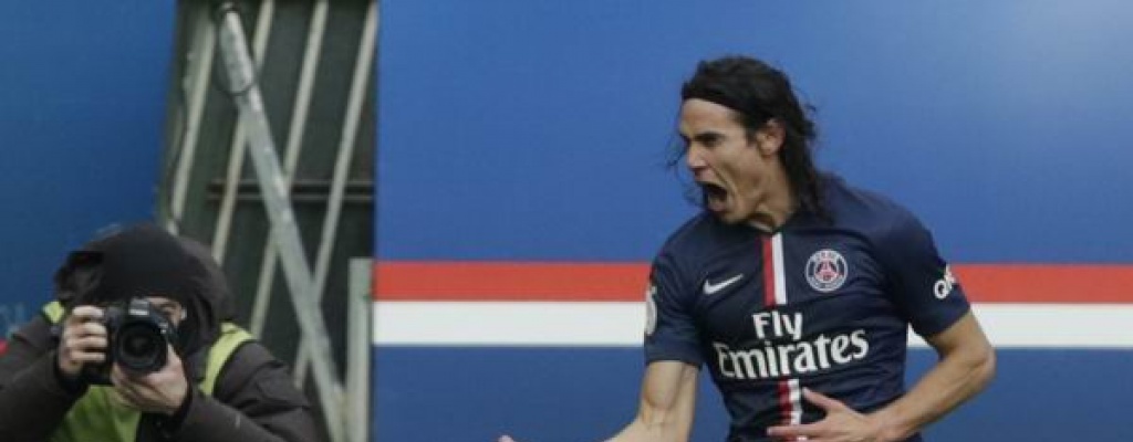 Cavani volvi� a jugar en el PSG y anot� en la victoria ante el Evian