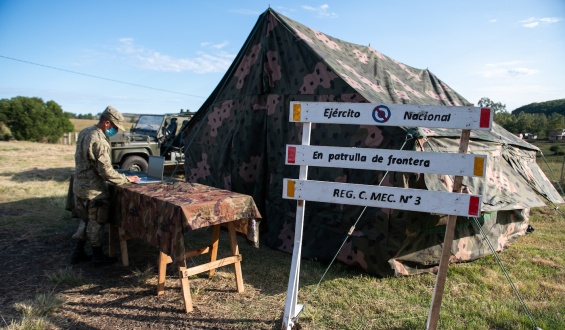 Gandini: “Metan un campamento con una tanqueta, varios jeeps, y van a ver que se acaba la pavada”