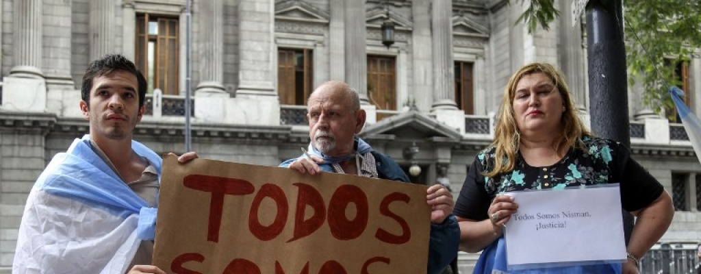 El examen forense concluy� que no hubo intervenci�n de terceras personas en la muerte de Nisman