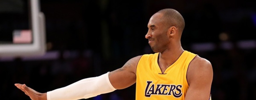 Kobe Bryant afuera por tiempo indeterminado por lesi�n en el hombro