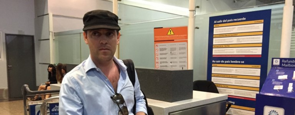 Periodista que inform� por Twitter la muerte de Nisman abandon� Argentina por miedo