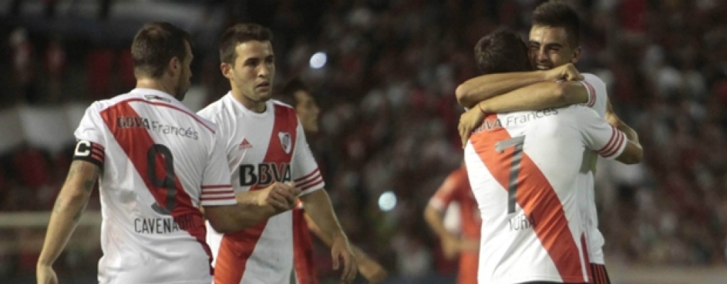 Mayada debut con gol en el triunfo de River ante Independiente