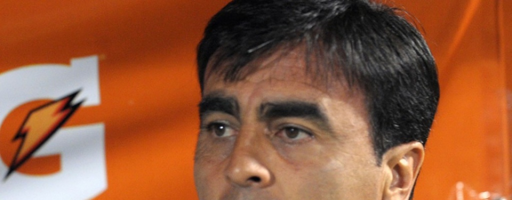 Gustavo Quinteros cerca de convertirse en nuevo DT de Ecuador 