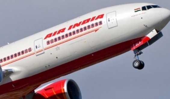 India confirma que hubo un slo superviviente del vuelo con 242 personas que se estrell en Ahmedabad 