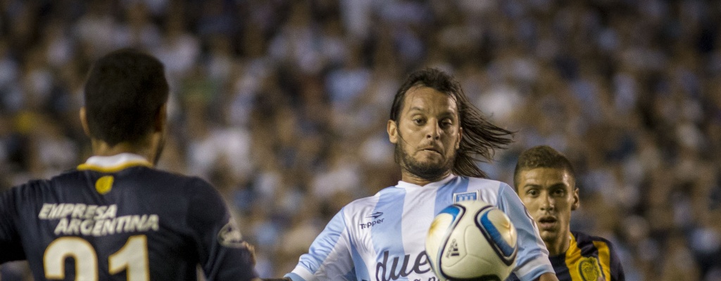Racing debut con derrota y Vlez gan en Argentina