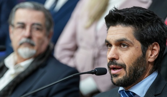 El senador colorado, Andrs Ojeda, se refiri al caso Cardama y reclam conocer la denuncia penal