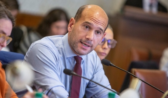 El senador nacionalista Martn Lema, pidi la renuncia a ASSE de lvaro Danza, ms all de que pueda renunciar a sus labores privados