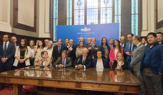 Desde la oposicin consideraron insatisfactorias las respuestas de Cristina Lustemberg en su interpelacin por el caso de lvaro Danza