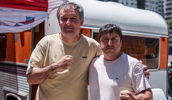 Dos trabajadores despedidos de la planta de Claldy en Young iniciaron una huelga de hambre 
