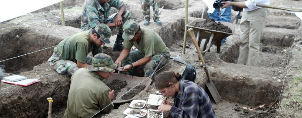 Militares retirados no confan en Vzquez y no revelaran ms informacin 