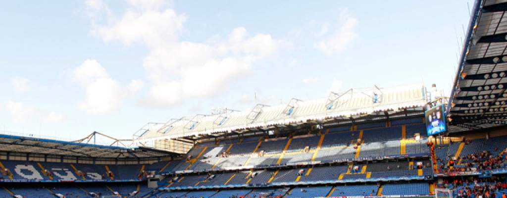 Chelsea prohbe acceso a estadio a tres hinchas por racismo en Pars