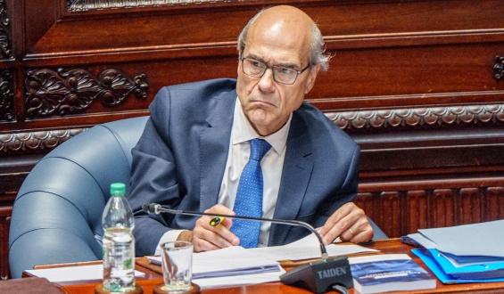 Pablo Abdala sostiene que el INR deber�a transformarse en un ente aut�nomo para ganar mayor independencia