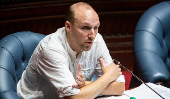 Para Sebasti�n Sabini, la comisi�n investigadora por el caso Cardama deber� indagar sobre todo el proceso del contrato