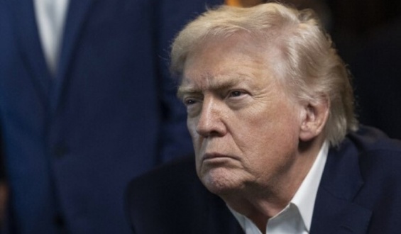 Dem�cratas denuncian que Trump volvi� a declarar la guerra a Ir�n sin el permiso del Congreso