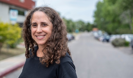 Todos los salones de primer y segundo a�o de Escuela tendr�n pantallas interactivas a partir de este a�o