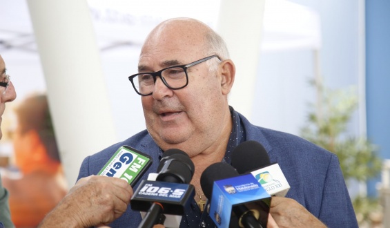 El intendente de Maldonado descart� el cierre de la terminal de Punta del Este y apunt� a mejorar la movilidad