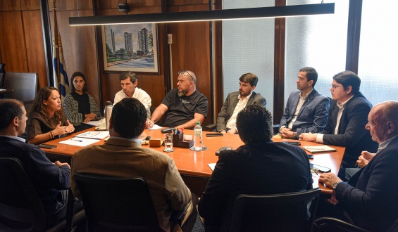 Nicol�s Olivera sostuvo que el negocio del portland debe ser rentable para el pa�s, pero que Paysand� no tiene que pagar las causas