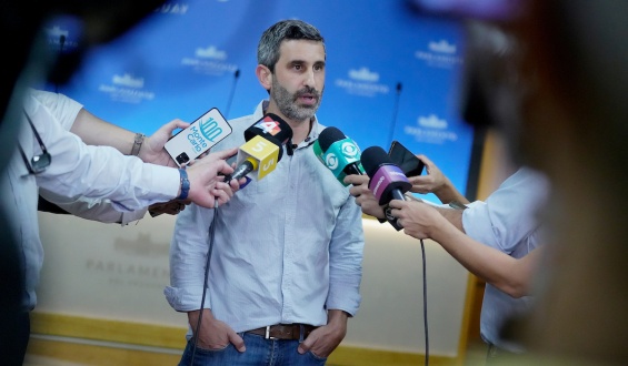 El Frente Amplio entiende que la oposici�n no quiere negociar e impone el nombre de Ferrero