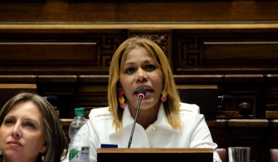 En Cuba "la pol�tica es mala palabra", dijo Leydis Aguilera quien remarc� que en la isla "el pueblo pide libertad"