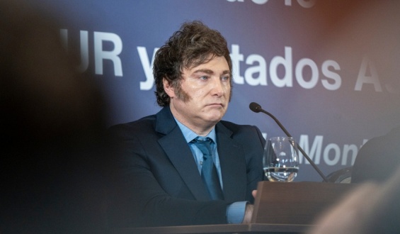 Tras conferencia de prensa de Adorni, Milei sali� a respaldarlo 