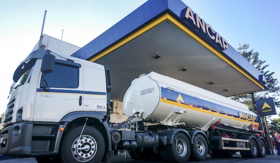 Ministra Cardona deber� explicar cambio de metodolog�a para ajustar los combustibles