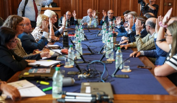 Se suspendi� la investigadora por Cardama prevista para este lunes por "insuficiencia en la documentaci�n"