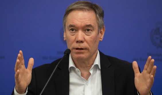 Ministerio de Econom�a revisa proyecciones en medio de escenario global de incertidumbre