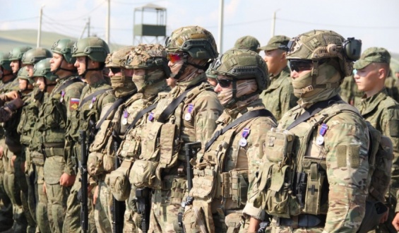 Ucrania y Rusia interceptan cerca de 300 drones en una nueva noche de intercambio de ataques a�reos