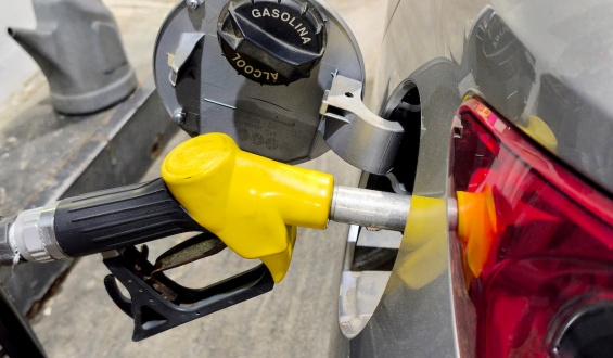 El informe de la Ursea plantea un incremento en el precio de todos los combustibles de cara al ajuste de tarifas previsto para mayo