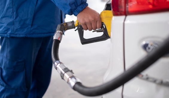 La nafta y el superg�s subir�n un siete por ciento y el gasoil un 14 por ciento a partir de este 1� de mayo