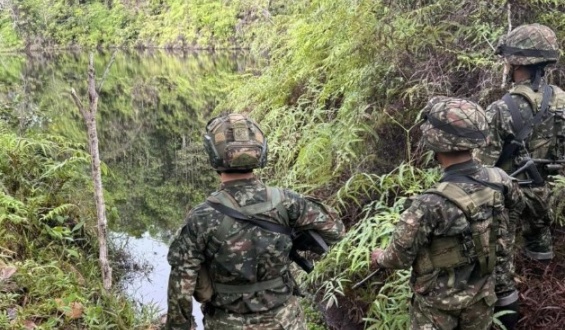 Cinco militares resultaron heridos en Colombia, tras un ataque achacado a las disidencias de las FARC