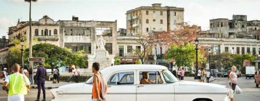 Rusia busca socios para construir aeropuerto en Cuba