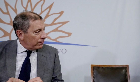 La fecha de la interpelaci�n al ministro de Econom�a no coincidir� con el debut de Uruguay en la Copa del Mundo