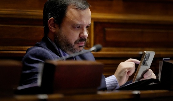 Felipe Schipani ampli� el pedido de informes realizado a Presidencia por la camioneta de Orsi