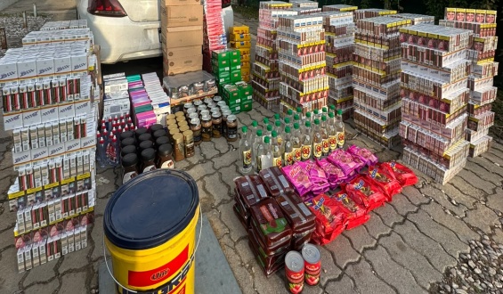 Varios procedimientos de Aduana y Polic�a Caminera permitieron la incautaci�n de veh�culos y mercader�as en infracci�n 
