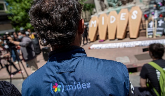 Trabajadores tercerizados del Mides denuncian que siguen sin cobrar su sueldo correspondiente a julio y que hay 500 trabajadores en esa situaci�n