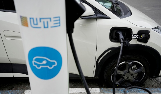 UTE tiene m�s de medio millar de cargadores de veh�culos el�ctricos en todo el pa�s y prev� incrementar m�s de un centenar este a�o