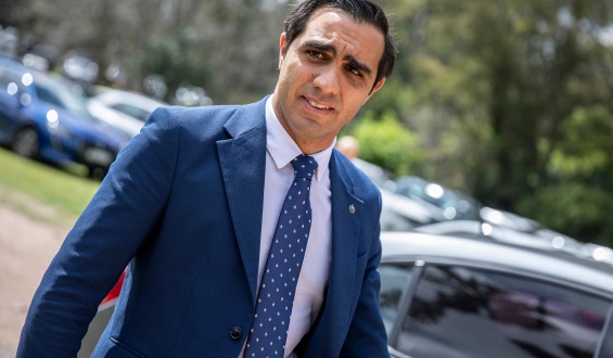 Jos� Luis Satdjian reclam� al Ejecutivo m�s informaci�n sobre el fideicomiso para el Casmu