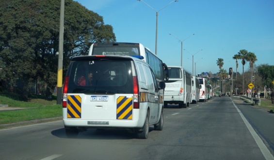 Trasladaron a 796 reclusas alojadas en la Unidad n.� 5 hacia un nuevo establecimiento en Punta de Rieles