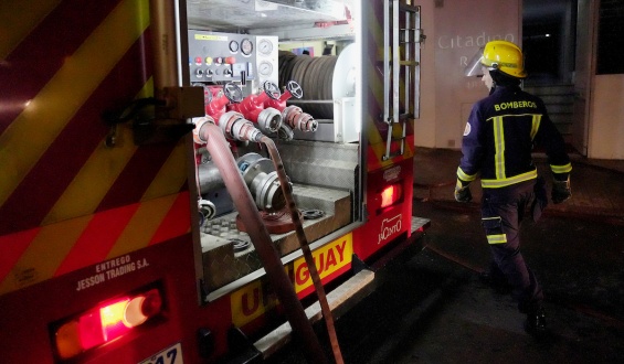 Un incendio dej� dos personas fallecidas y un joven hospitalizado en Maldonado 