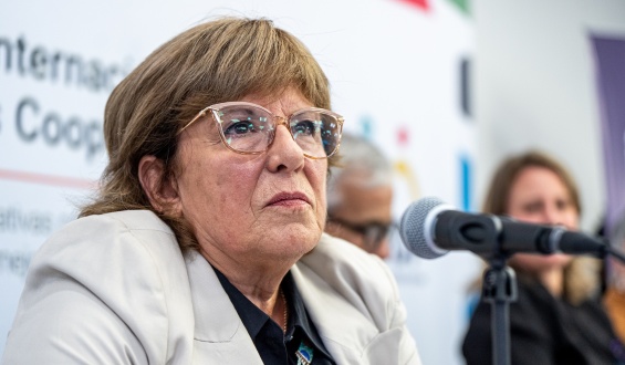 Graciela Fern�ndez sostuvo que uno de los objetivos de Inacoop es el buen desarrollo econ�mico de las cooperativas