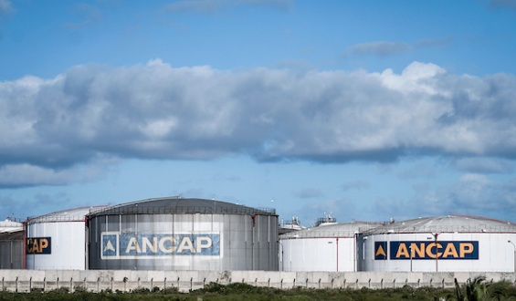 Paralizan la planta de La Tablada por 24 horas y denuncian la "falta de voluntad" de ANCAP para negociar